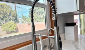 115 W Valencia Ave B, Anaheim, CA 92805