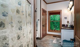 171 Camp Davis Rd, Banner Elk, NC 28604
