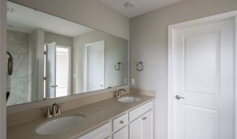 950-3 Memory Ln, Aurora, OH 44202