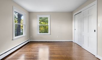 545 Simsbury Rd, Bloomfield, CT 06002