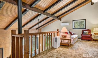 108 Panorama Dr, Cascade, ID 83611