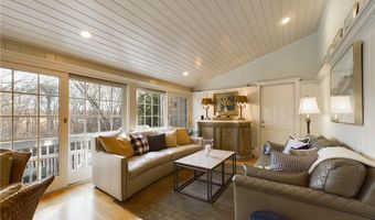 2 Signal Ridge Way, East Greenwich, RI 02818