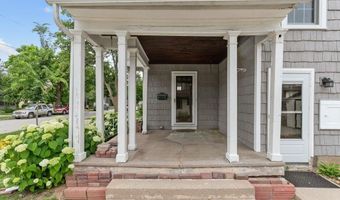 518 E SUMMER St, Appleton, WI 54911