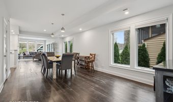 1539 Lowe Dr, Algonquin, IL 60102