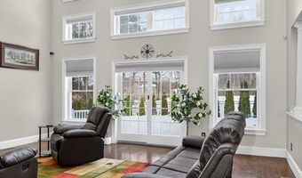 139 Oak Trl, Bolton, MA 01740