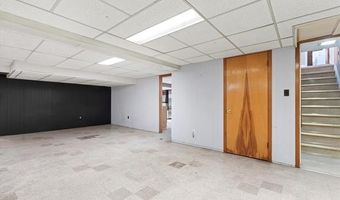 16958 Cambridge Ave, Allen Park, MI 48101