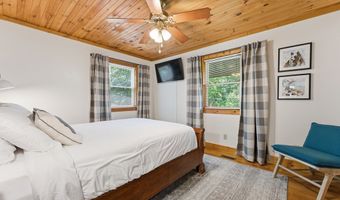 292 N Rhododendron, Almond, NC 28702