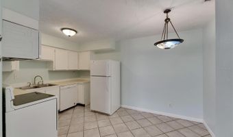 1049 APOLLO BEACH Blvd D, Apollo Beach, FL 33572