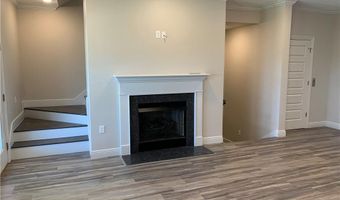 9223 Ra Young Jr Dr, Barling, AR 72923