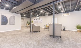 2971 Daleview Dr, Ann Arbor, MI 48105