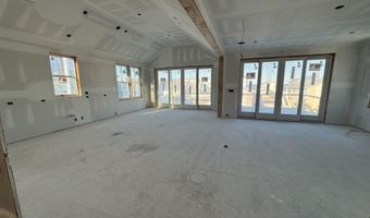 281 7th St, Avalon, NJ 08202