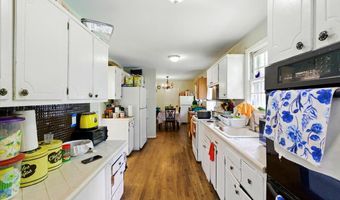 4108 WYNNWOOD Dr, Annandale, VA 22003