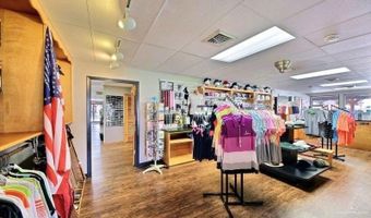 912 Palm Dr, Alamo, TX 78516