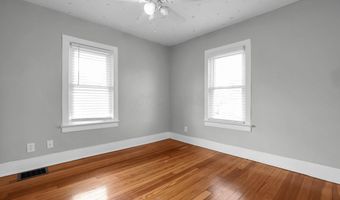 33 School St, Ashville, OH 43103