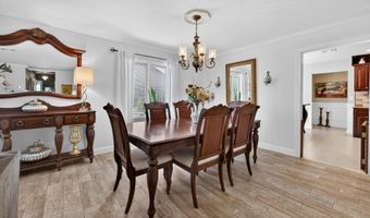 11 Inwood Pl, Aberdeen, NJ 07747