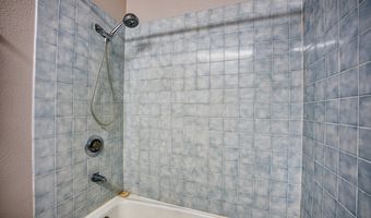 355 KALANIANAOLE St 225, Hilo, HI 96720