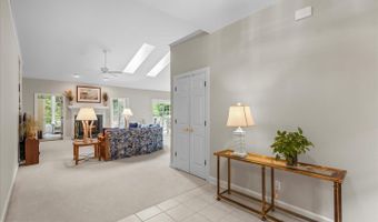 11 BURR HILL Dr, Berlin, MD 21811