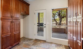 38065 N CAVE CREEK Rd 14, Cave Creek, AZ 85331