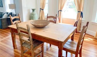 7 Carroll Ave 2, Newport, RI 02840