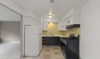 255 E OAK St 12, Addison, IL 60101