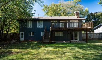 1245 WINAKI Trl, Algonquin, IL 60102