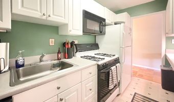 2 Hawthorne Pl 16K, Boston, MA 02114