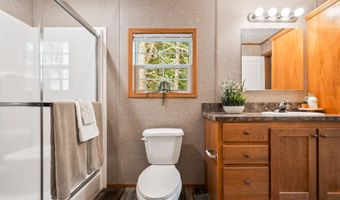 33 Old Bridge Ct, Effingham, NH 03882