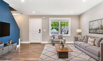 239 Mauran Ave, East Providence, RI 02914