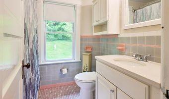 304 South St, Auburn, MA 01501