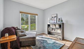 1235 Bentwood Ct, Altoona, IA 50009