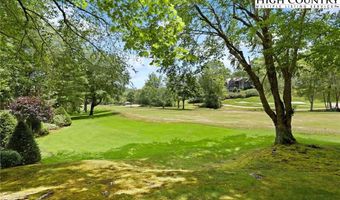 870 Clubhouse Dr A2, Banner Elk, NC 28604