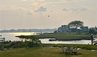 26 Conch Rd, Narragansett, RI 02882