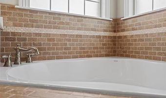 5714 Nottingham Pl, Bartlesville, OK 74006