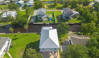 4059 Robin St, Bay St. Louis, MS 39520