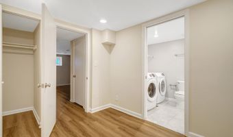 3364 S WAKEFIELD St #A, Arlington, VA 22206