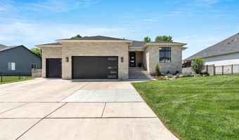 1605 N Lakeside Dr, Andover, KS 67002