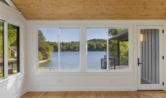 905 Cold Mountain Rd, Lake Toxaway, NC 28747