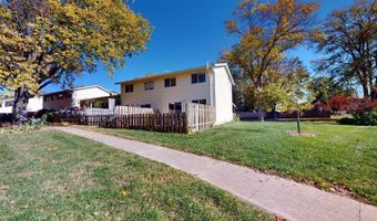 721 Meadow Pl, Ames, IA 50010