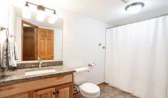8091 NE 30th Pl, Altoona, IA 50009