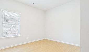 18072 Longleaf Dr, Athens, AL 35611