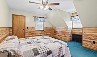 121 Maltbie Dr, Amsterdam, NY 12010