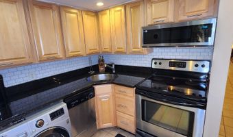 1211 33RD St NW A, Washington, DC 20007