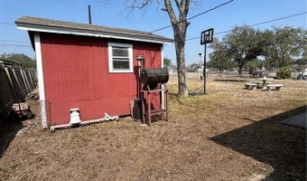 1005 Loma St, Alice, TX 78332
