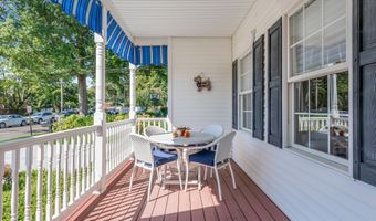22 Woodland Ave, Manasquan, NJ 08736