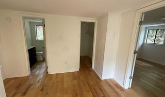 1136 Granny Squirrel Dr, Andrews, NC 28901