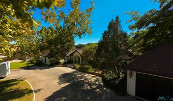 1313 Doepp Dr, Carlsbad, NM 88220