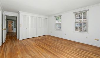 19 Highland Dr, Amherst, NH 03031