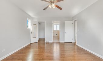 1430 W Jo Ann Ln, Addison, IL 60101