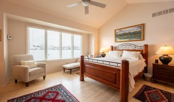 2222 Stonebridge Dr N, Ann Arbor, MI 48108