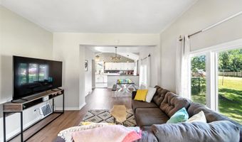 1507 Searle St, Des Moines, IA 50317